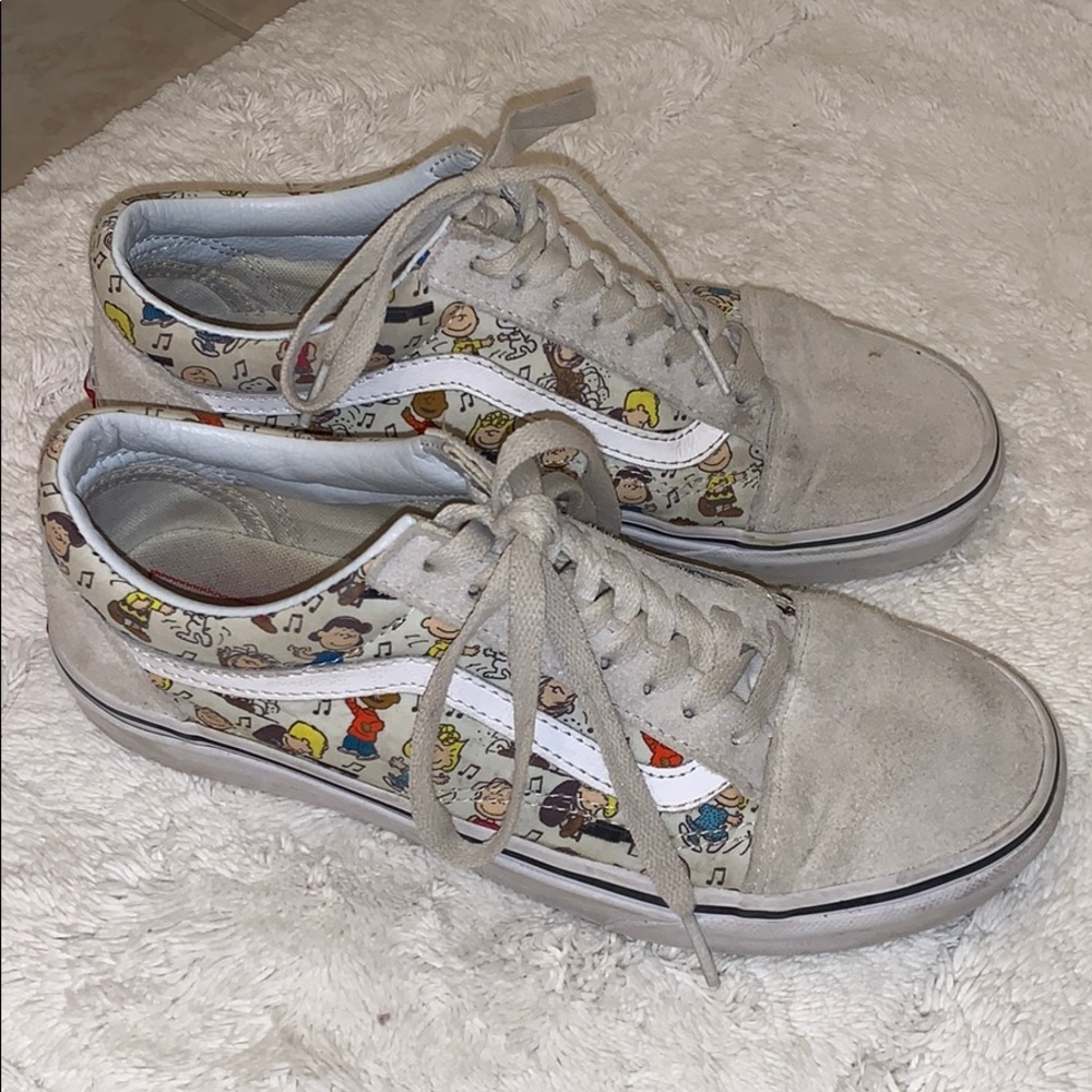 CHARLIE BROWN VANS